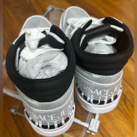 Men’s Versace Jeans Couture Starlight High-Top Sneakers Silver and Black - Picture 3 of 10
